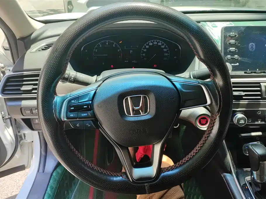 Honda Accord 2019 — фото 15