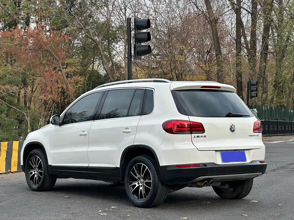 Volkswagen Tiguan 2015 — фото 5