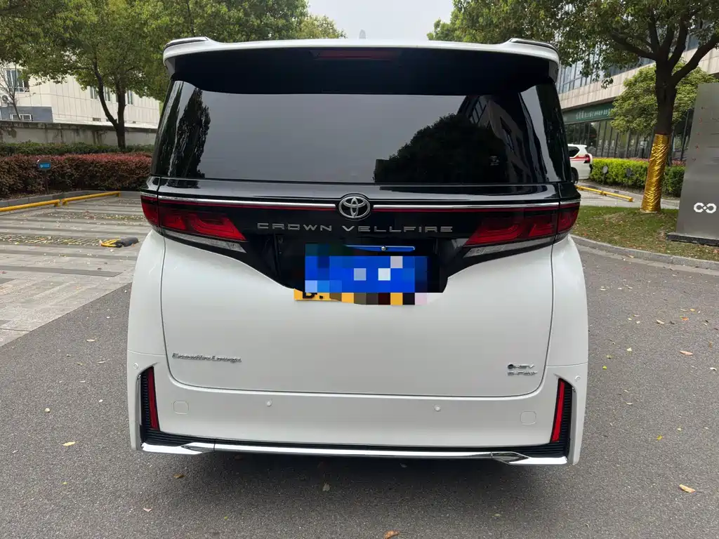 Toyota Vellfire 2024 — фото 5
