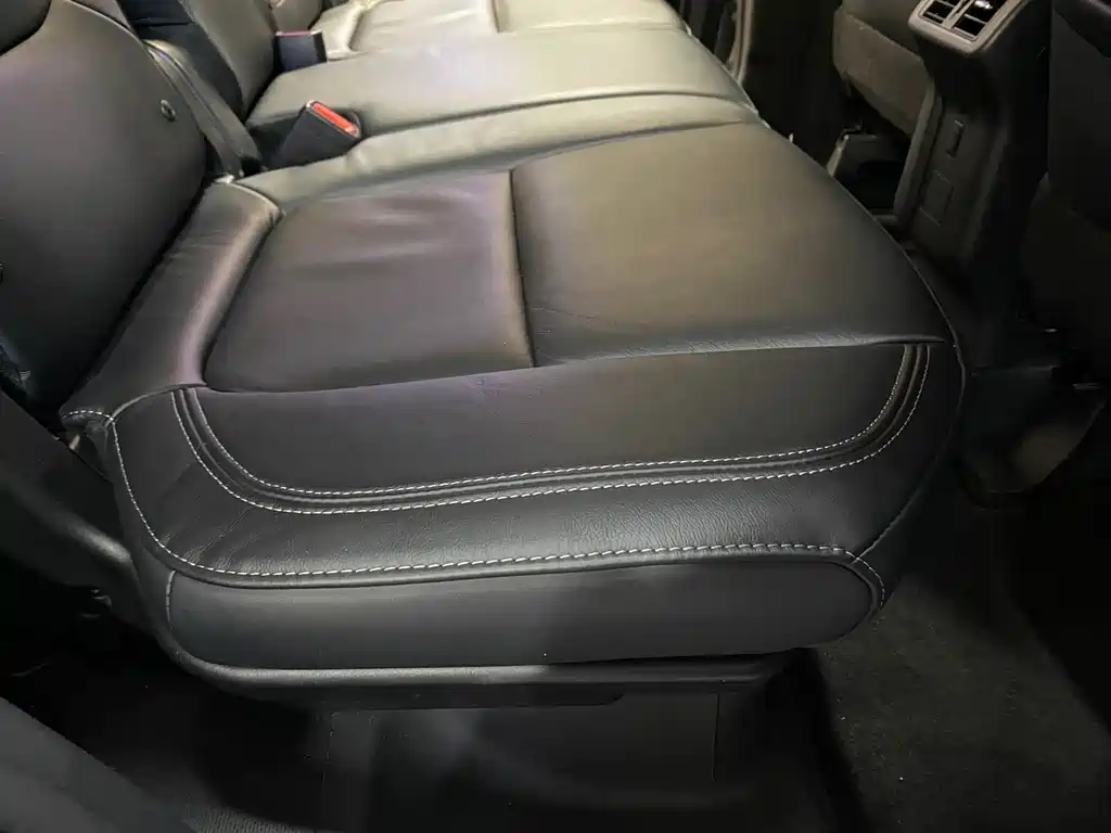 Mitsubishi Outlander 2020 — фото 19