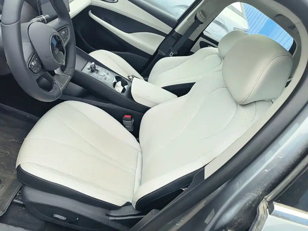 BYD Seal 05 DM-i 2025 — фото 15