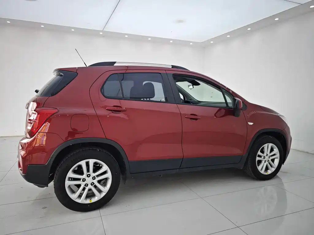 Chevrolet Trax 2017 — фото 18