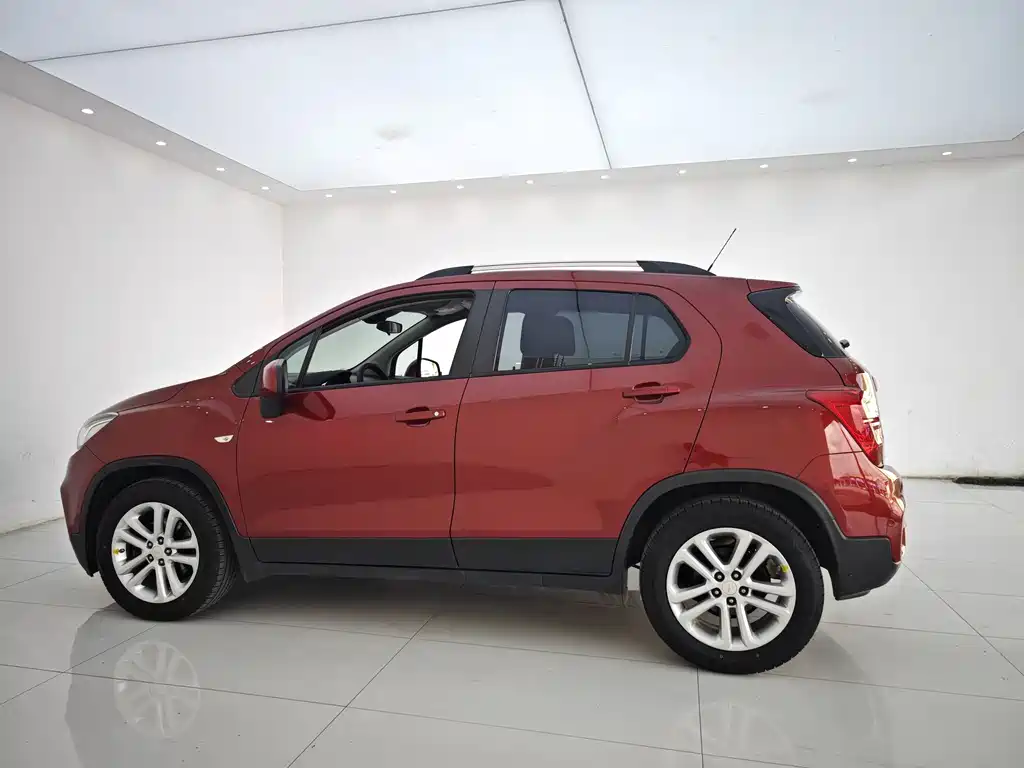 Chevrolet Trax 2017 — фото 28