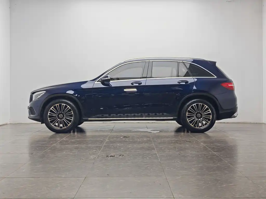 Mercedes-Benz GLC 2018 — фото 10