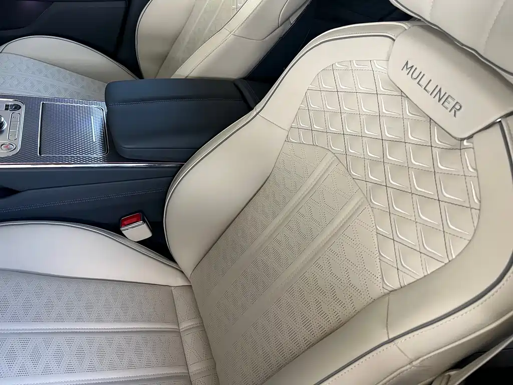 Bentley Flying Spur 2026 — фото 14
