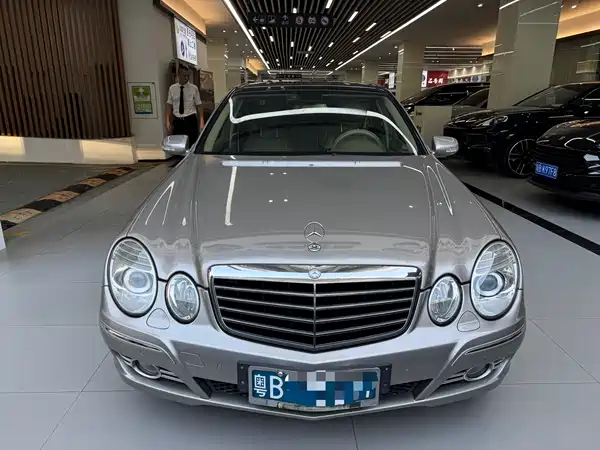 Mercedes-Benz E-Class 2008