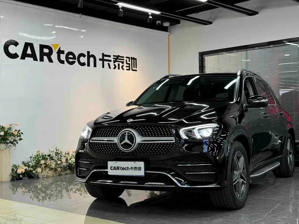 Mercedes-Benz GLE 2020 — фото 1