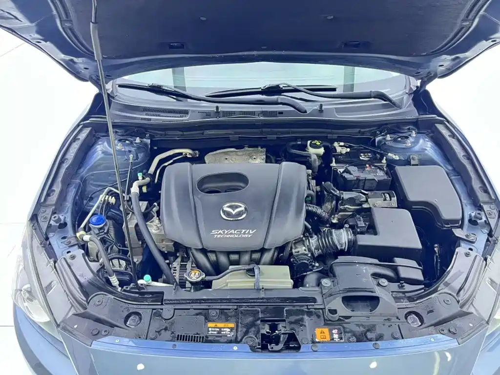 Mazda 3 Axela 2015 — фото 10