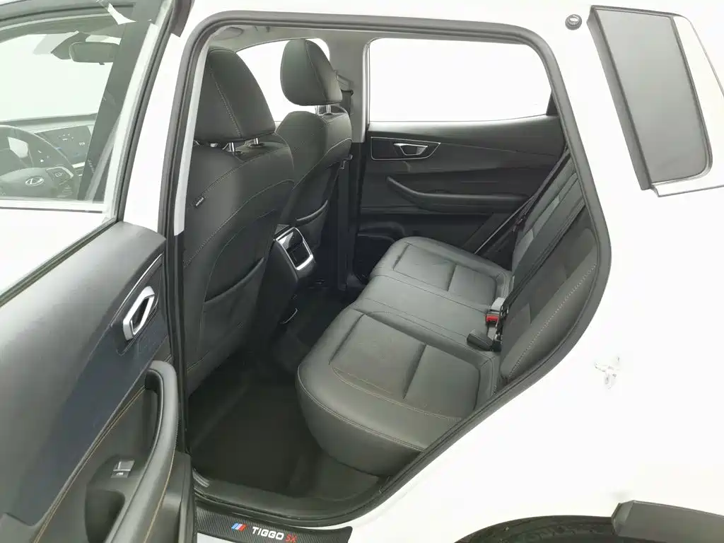 Chery Tiggo 5x 2024 — фото 15