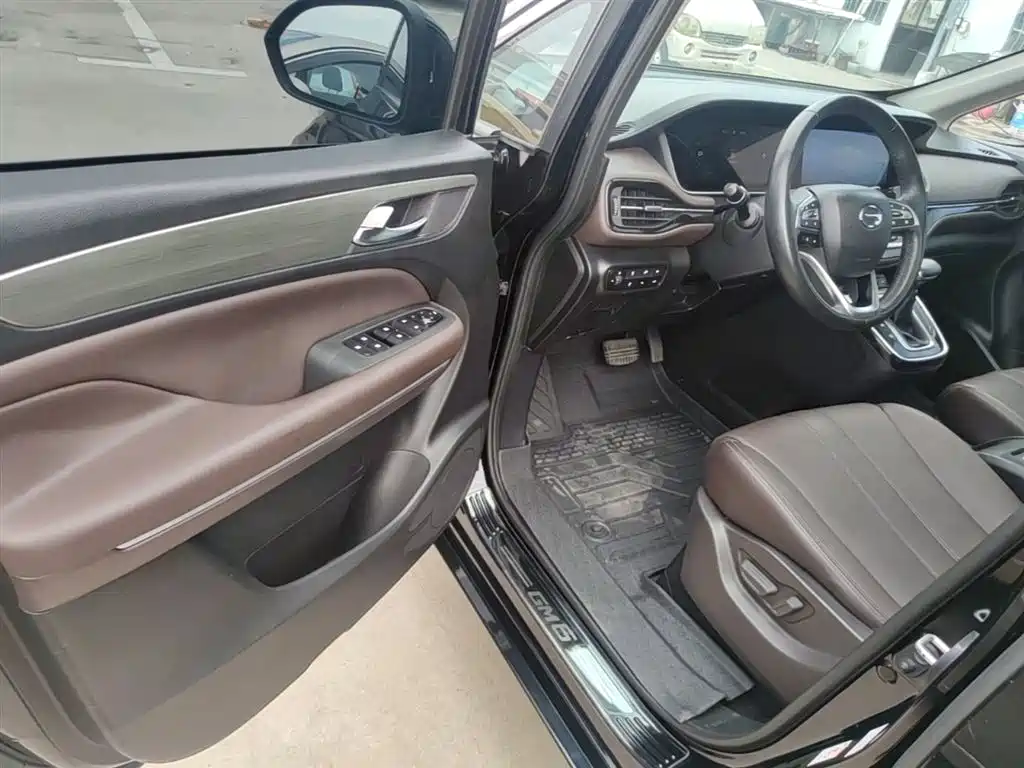 GAC Motor Trumpchi M6 2019 — фото 16