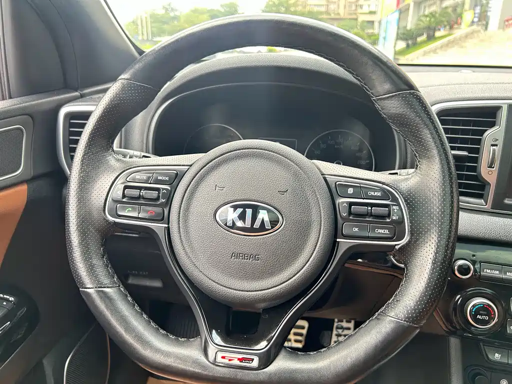 Kia KX5 2016 — фото 14