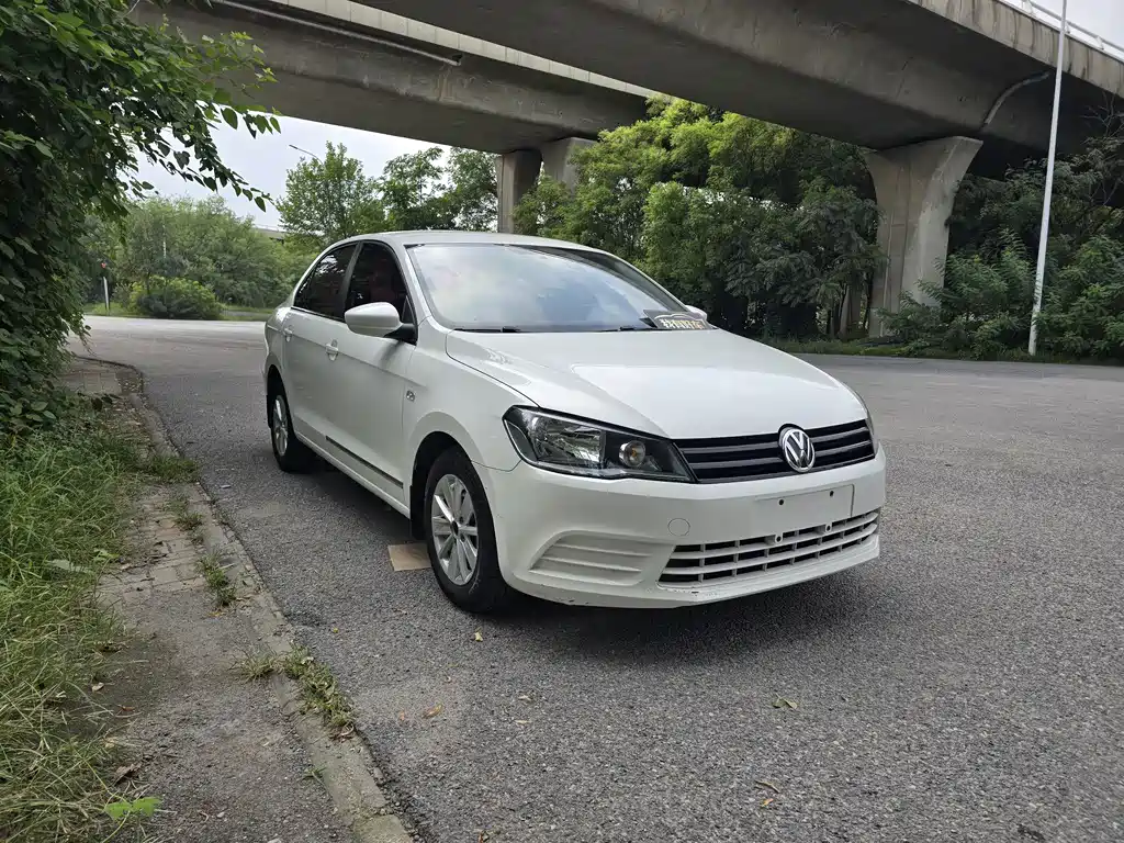 Volkswagen Jetta 2017 — фото 3