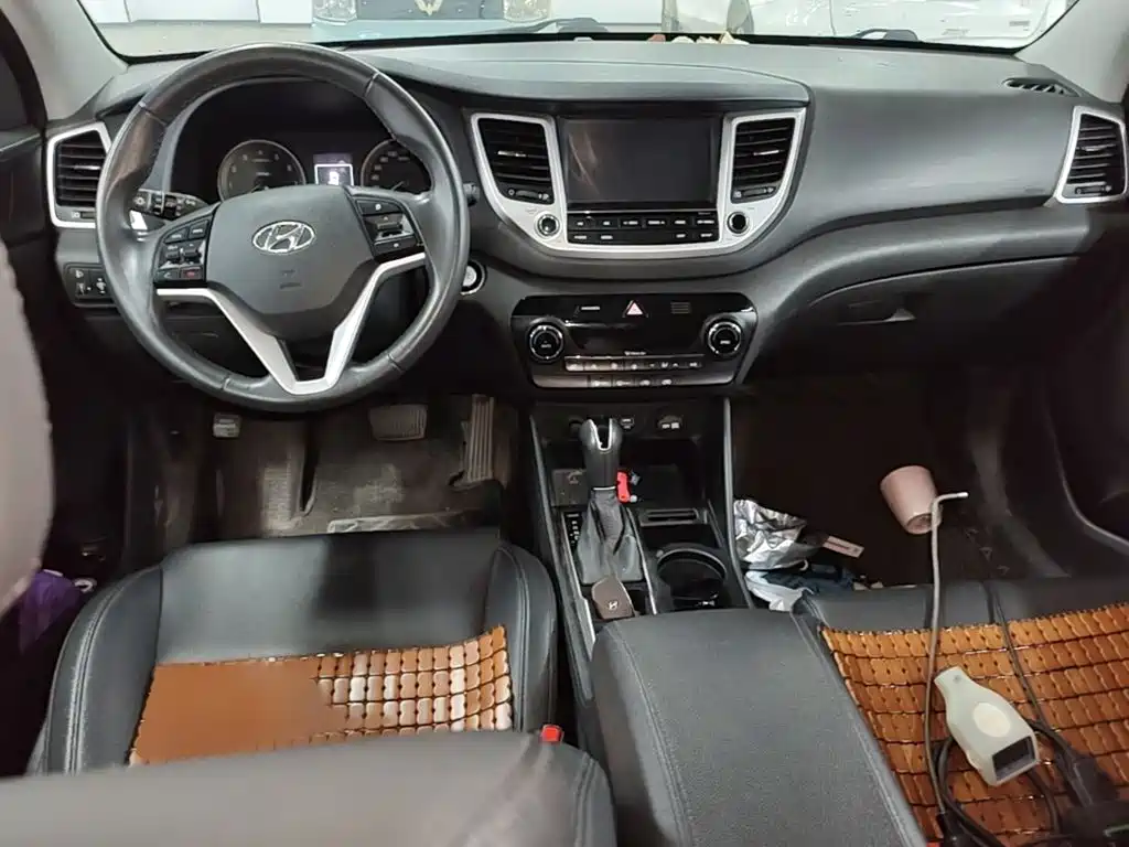 Hyundai Tucson 2017 — фото 13