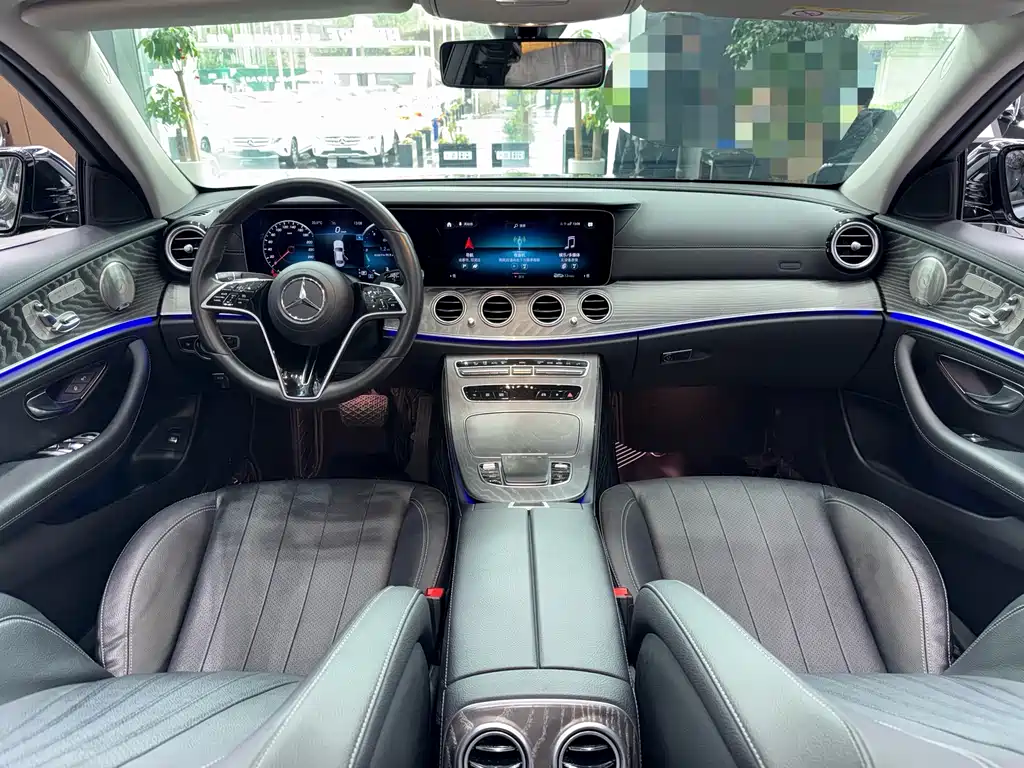 Mercedes-Benz E-Class 2022