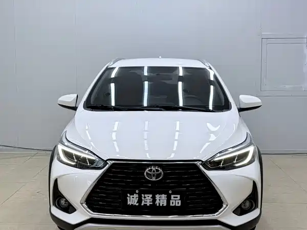 Toyota Yaris L 2023