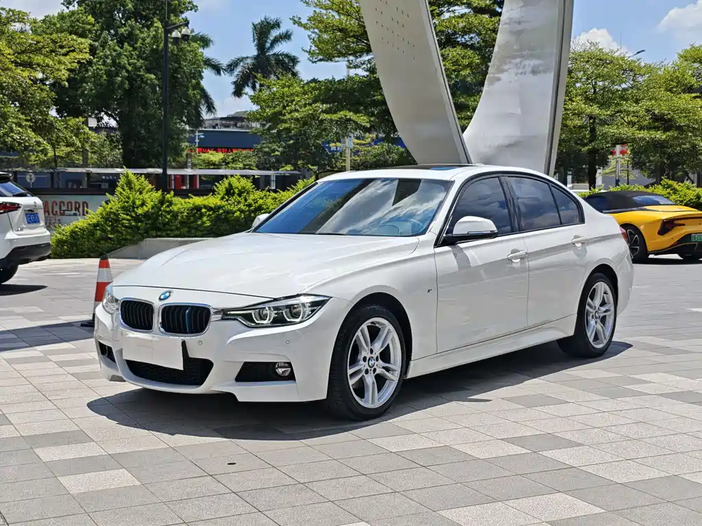 BMW 3 Series 2017 — фото 1