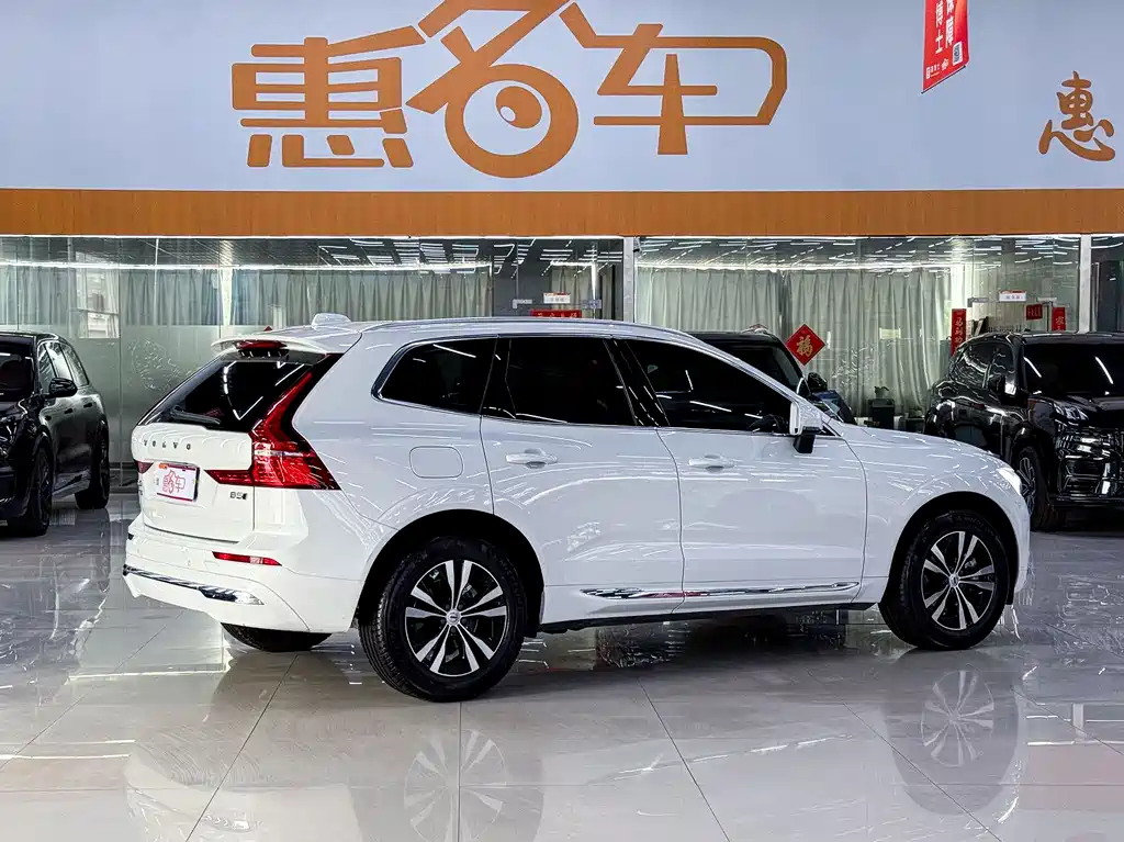 Volvo XC60 2024 — фото 21