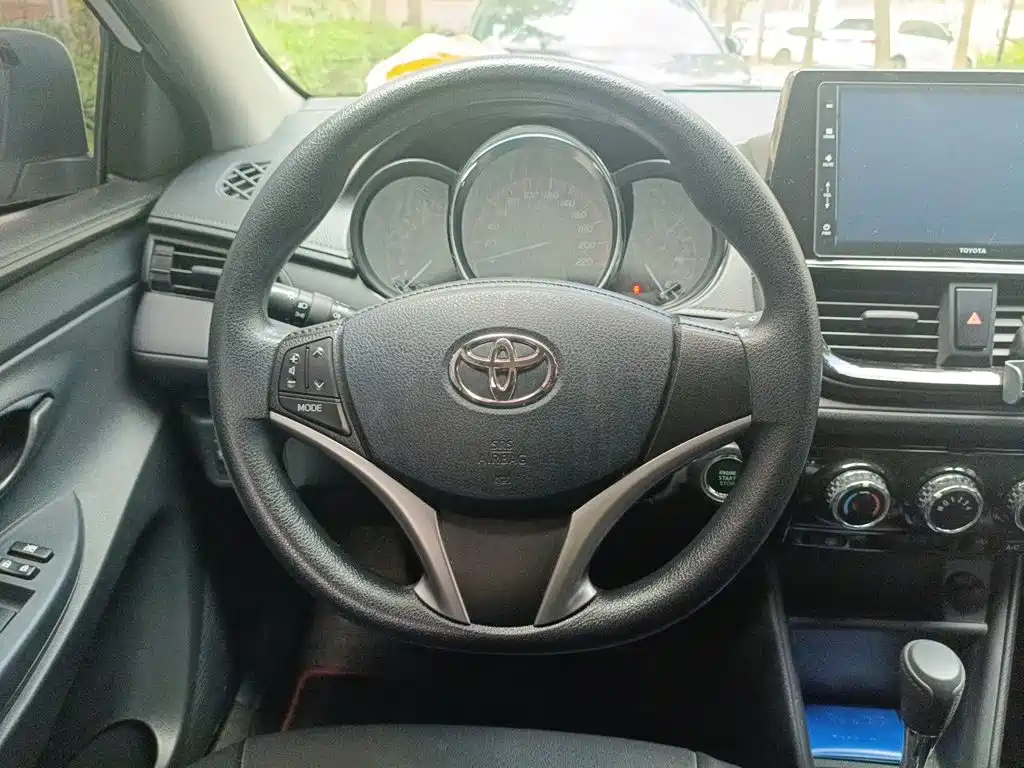 Toyota Vios 2023 — фото 6