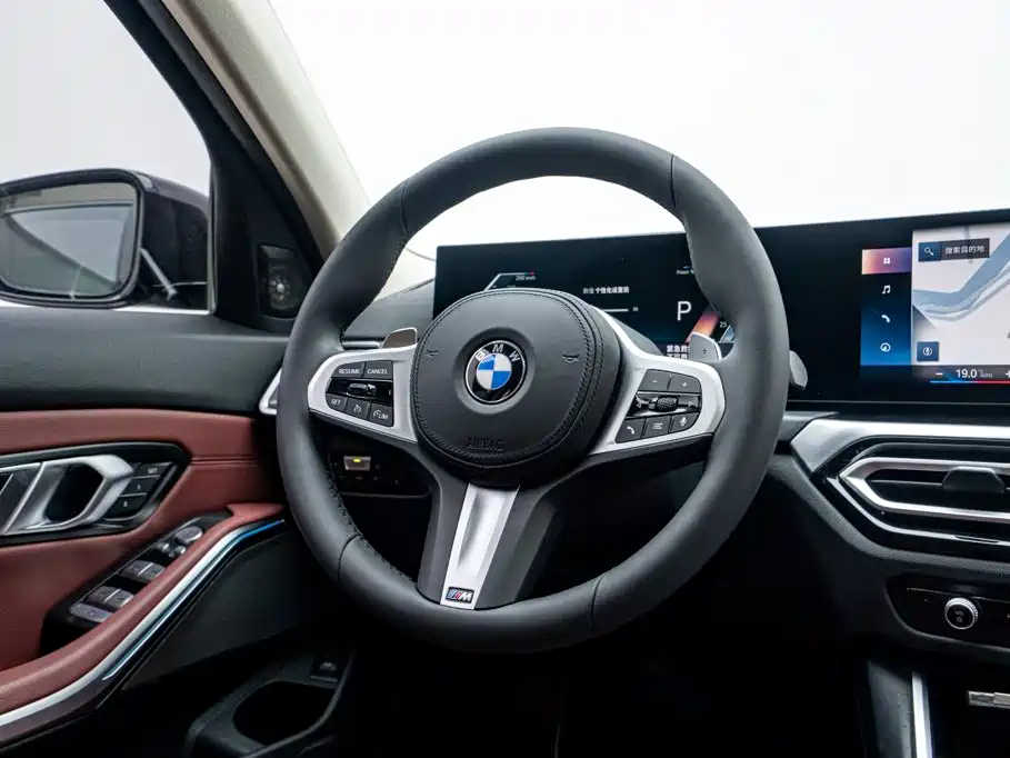 BMW 3 Series 2023 — фото 14