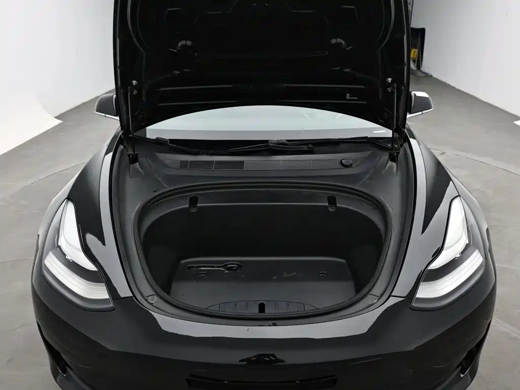 Tesla Model 3 2022 — фото 16