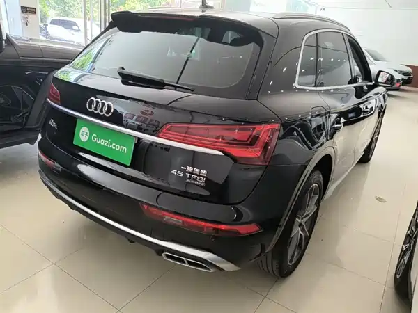 Audi Q5L 2022
