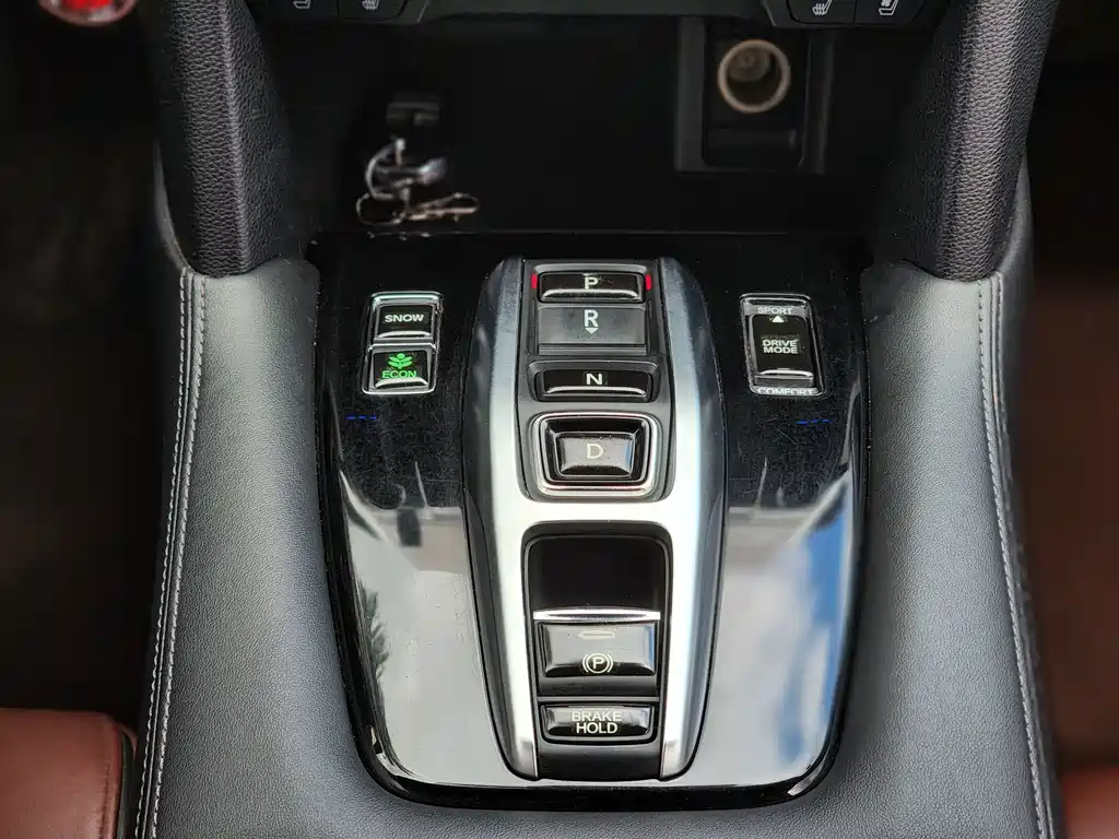 Honda UR-V 2018 — фото 18