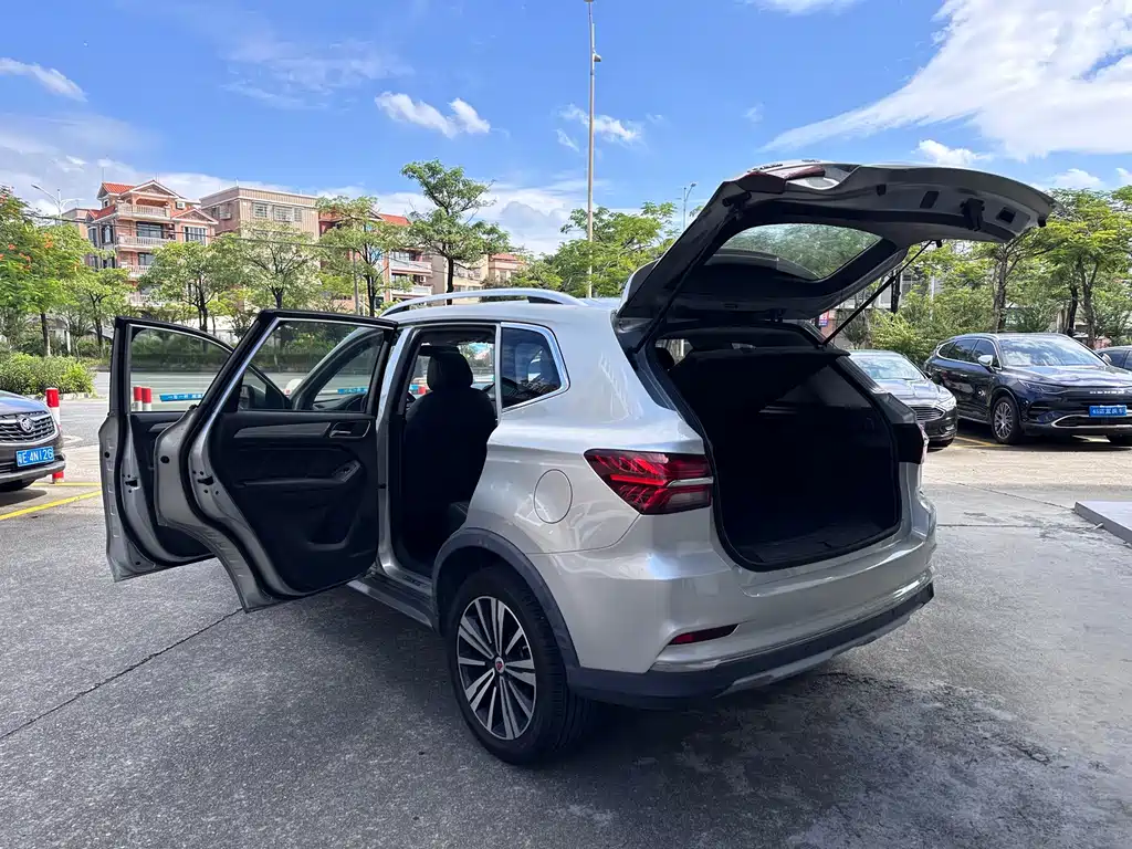 Roewe RX5 New Energy 2020 — фото 23