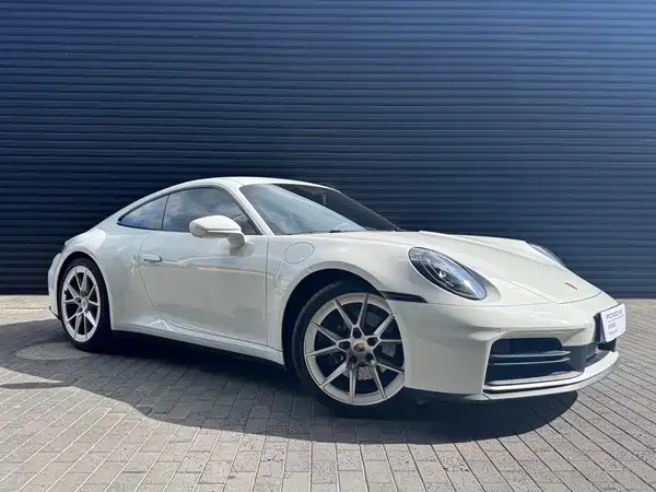 Porsche 911 2025