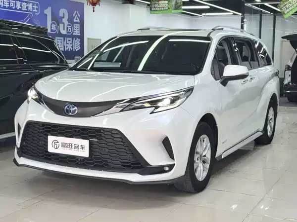 Toyota Granvia 2023