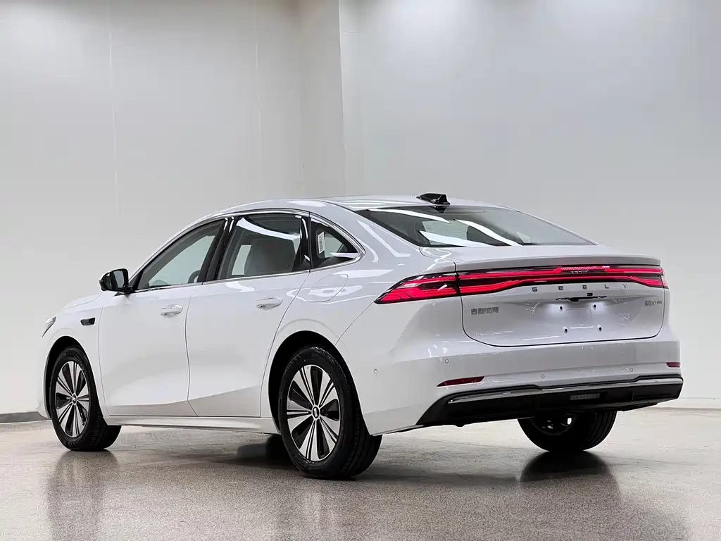 Geely Galaxy A7 EM 2026 — фото 5