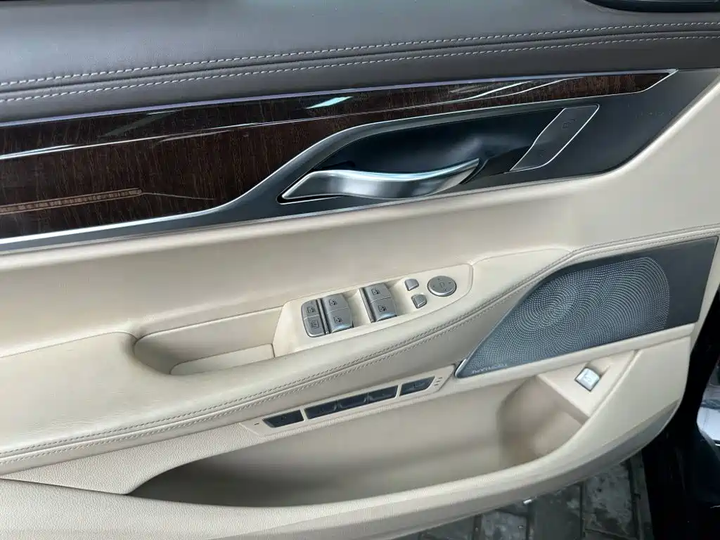 BMW 7 Series 2016 — фото 22