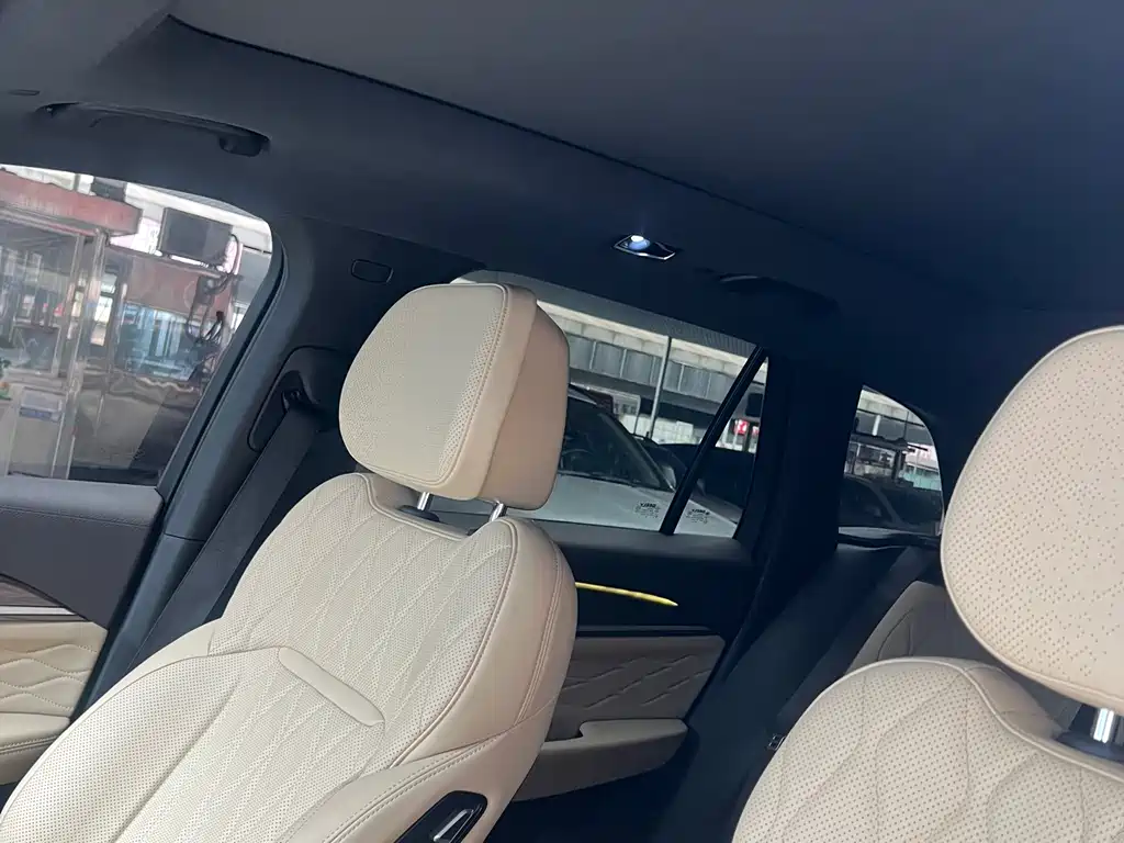 Geely Xingyue L 2024 — фото 7