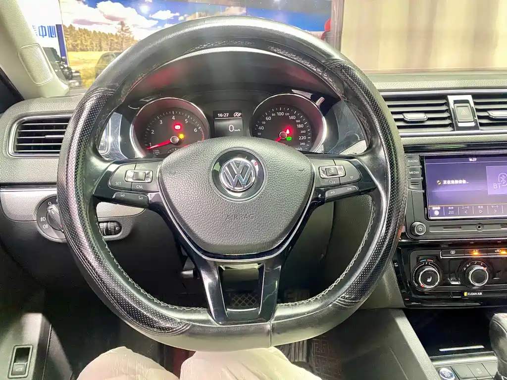 Volkswagen Sagitar 2017 — фото 10