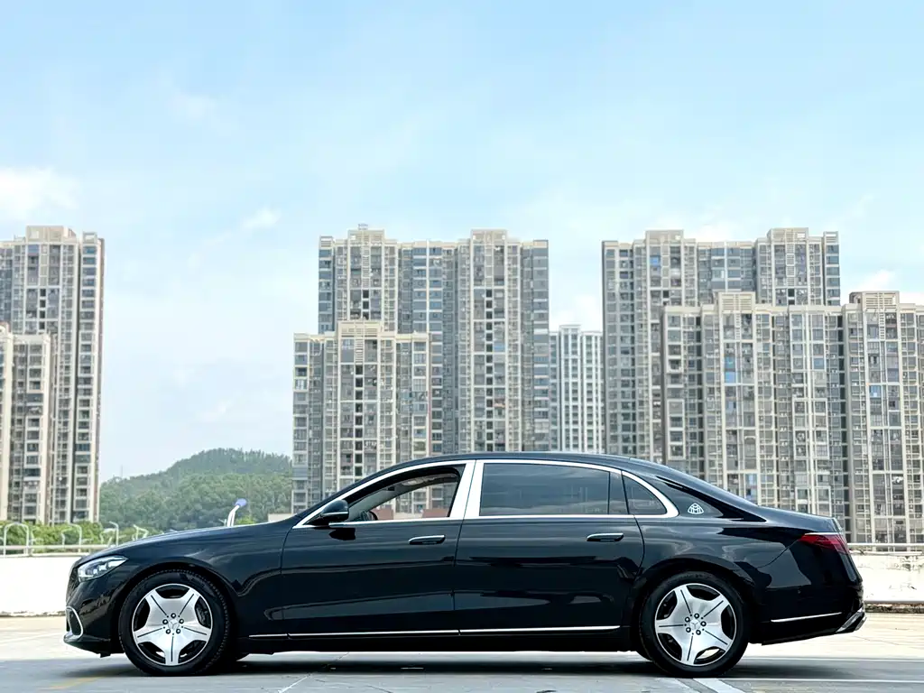 Mercedes-Benz S-Class 2025 — фото 13