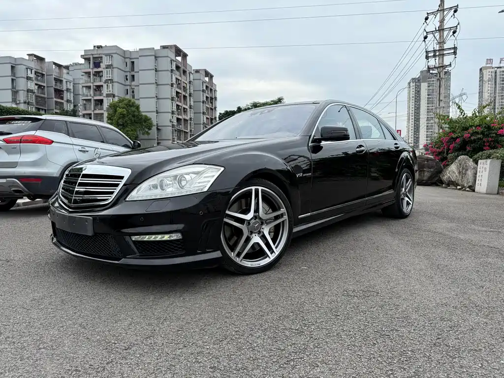 Mercedes-Benz S-Class AMG 2011