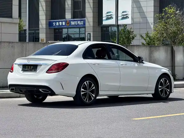 Mercedes-Benz C-Class 2018