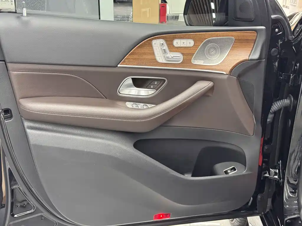 Mercedes-Benz GLS 2023 — фото 11