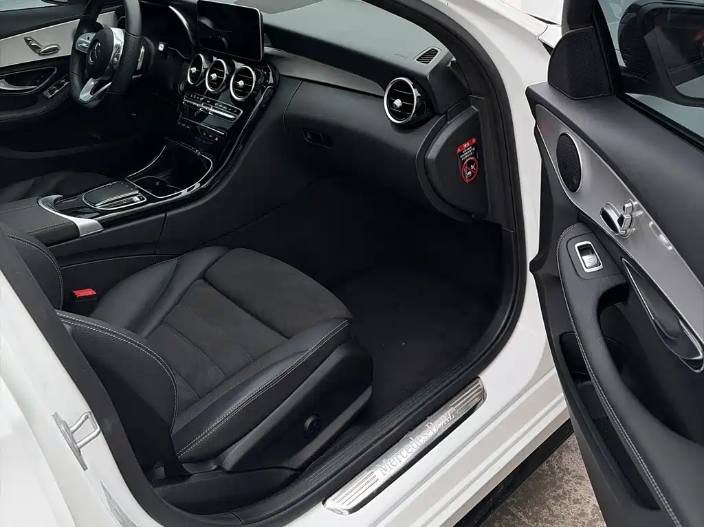 Mercedes-Benz C-Class 2020 — фото 19