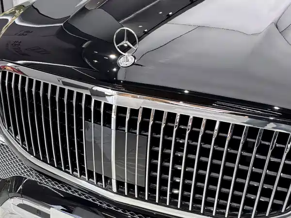 Mercedes-Benz GLS 2023