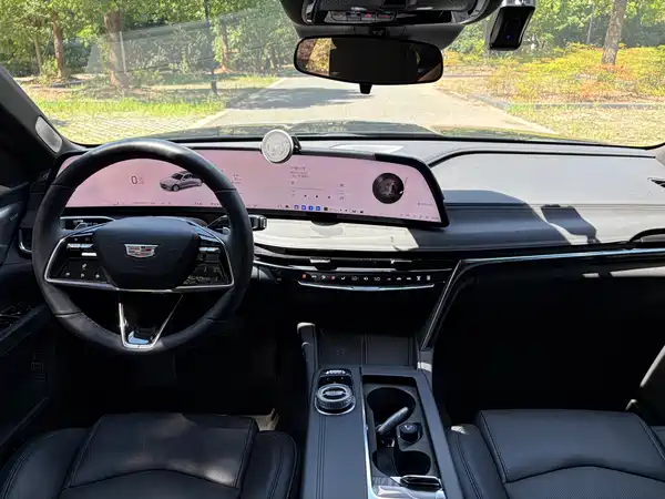 Cadillac CT6 2024