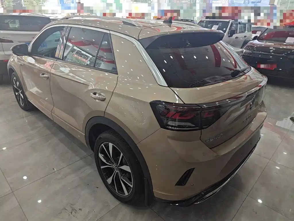 Volkswagen T-Roc 2023