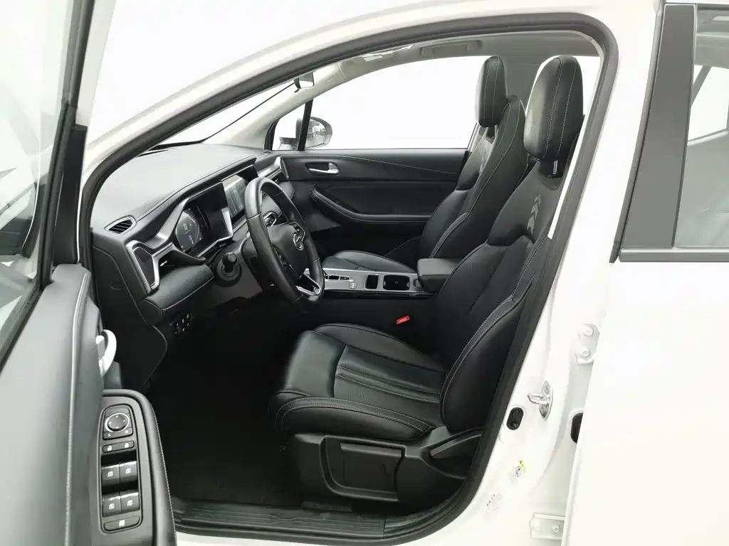 GAC Trumpchi GS4 2023 — фото 10