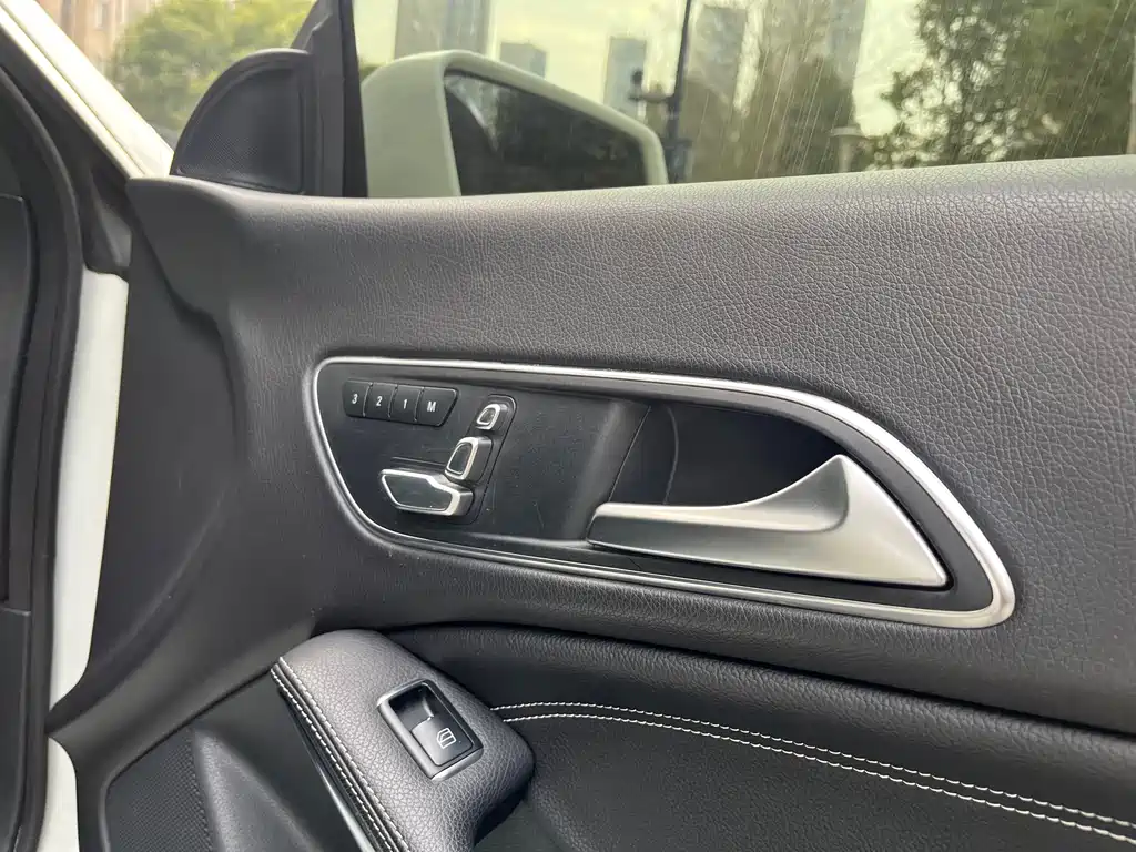 Mercedes-Benz CLA 2017 — фото 12