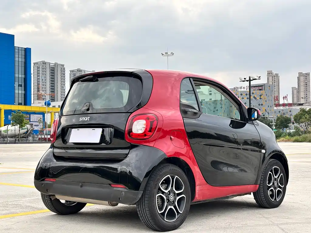 smart Fortwo 2019 — фото 6