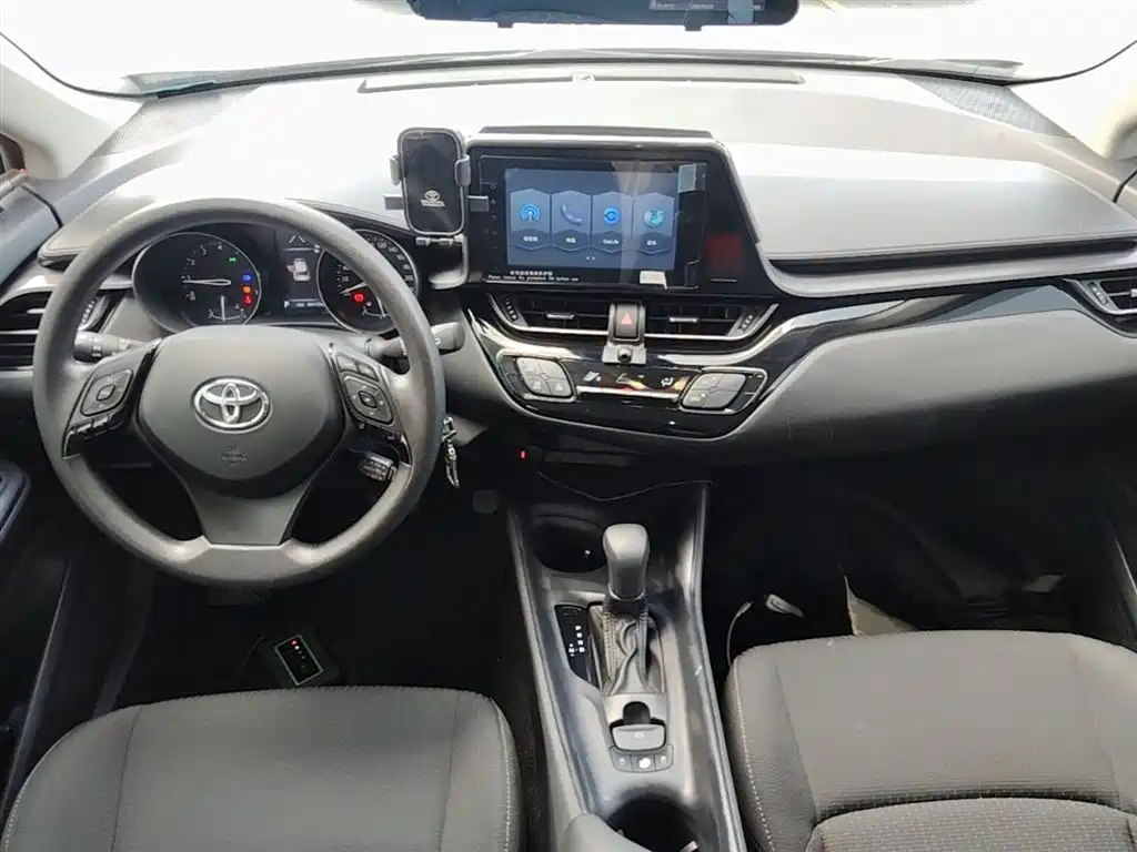 Toyota IZOA 2022 — фото 10