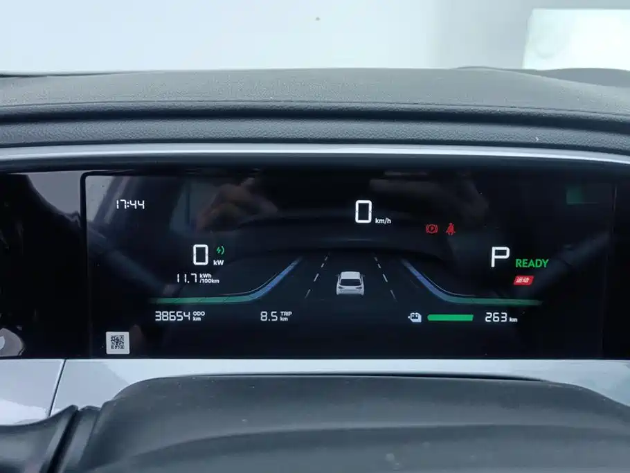 Geely Galaxy Starwish 2025 — фото 14