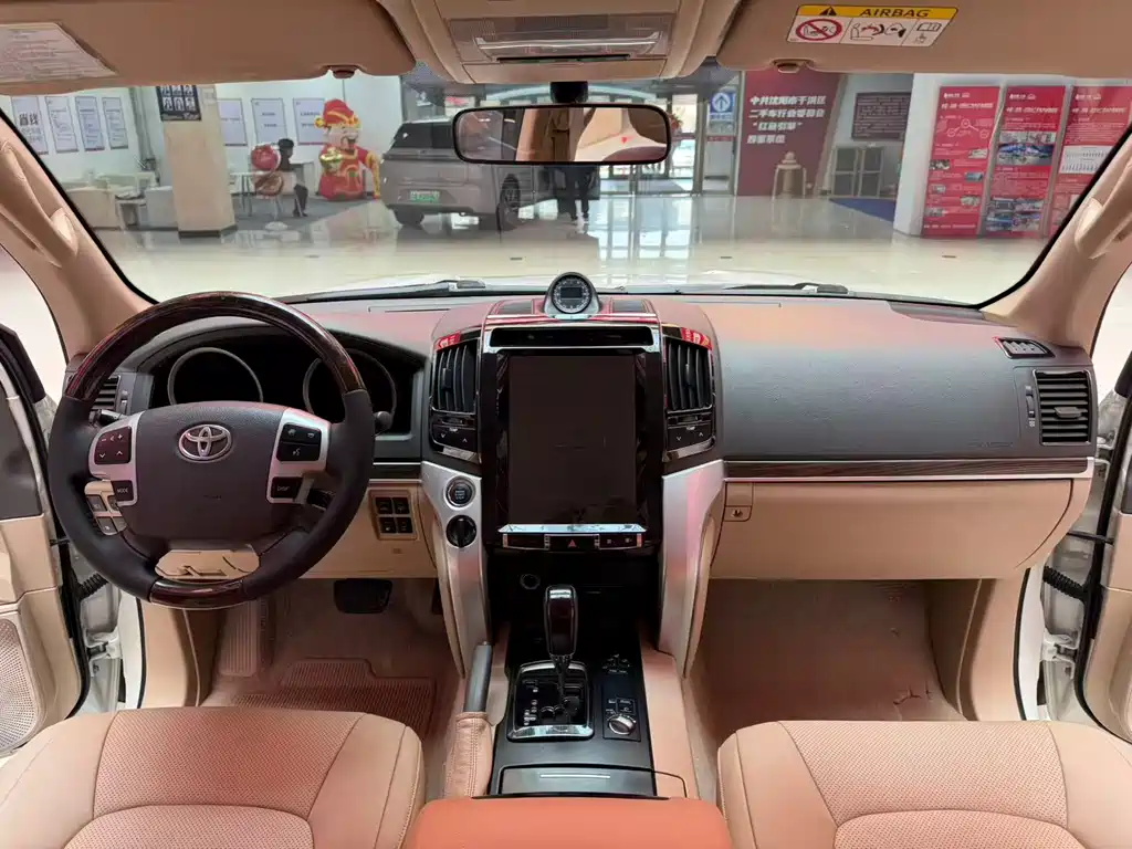 Toyota Land Cruiser 2015 — фото 14