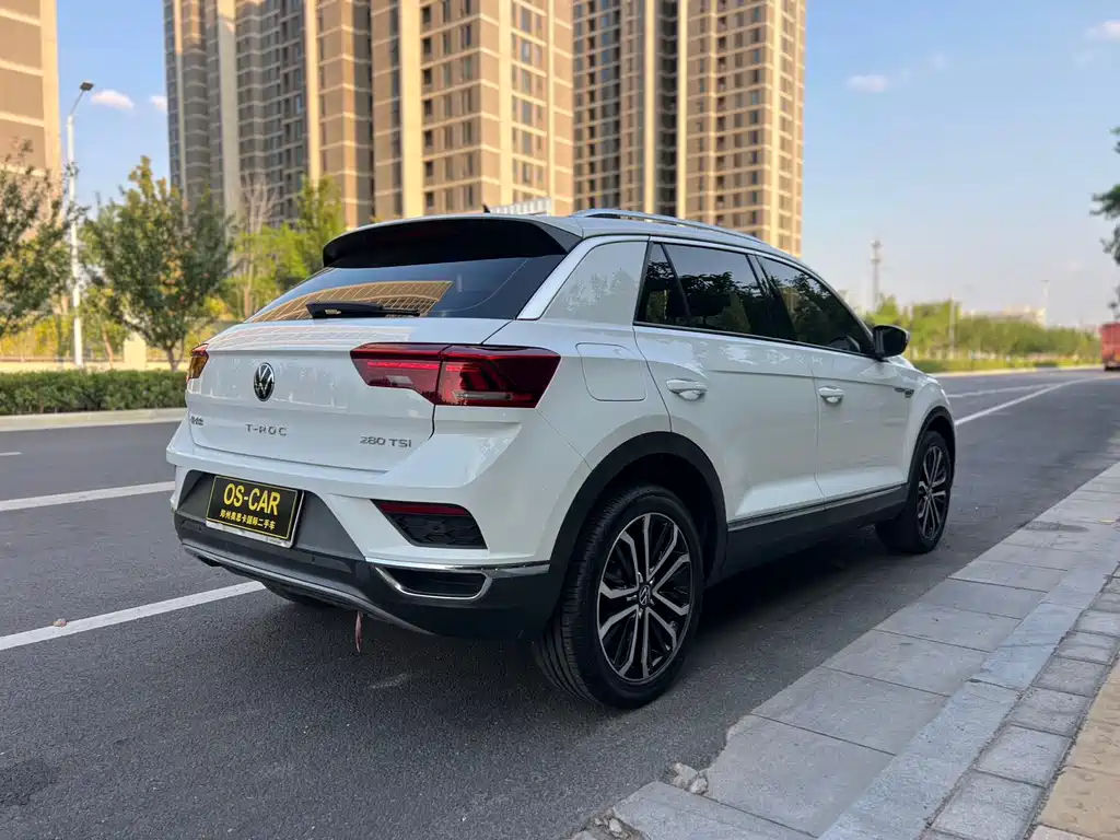 Volkswagen T-Roc 2023 — фото 10