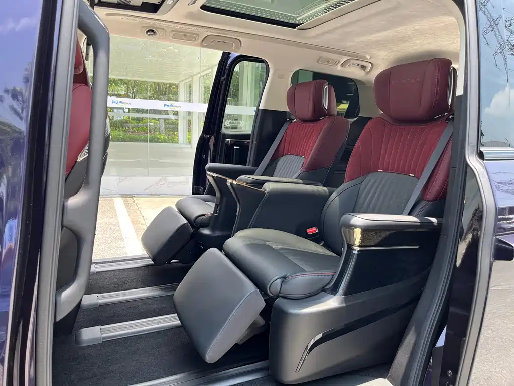 GAC Motor Trumpchi E9 2025 — фото 14