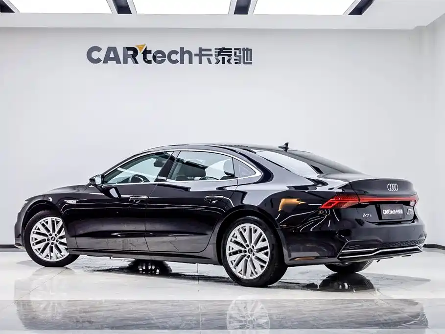 Audi A7L 2024 — фото 4